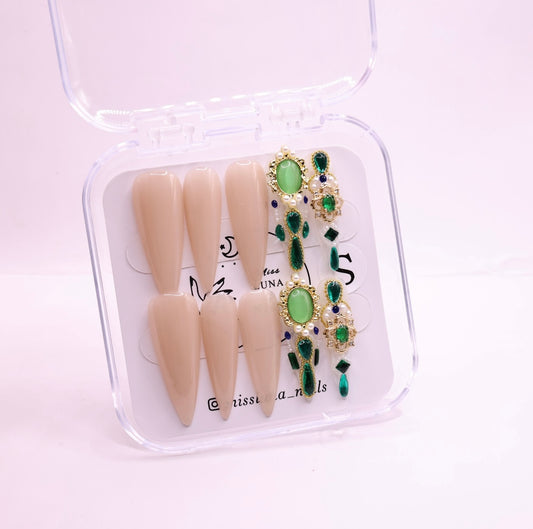 Emerald Ivy Nocturne